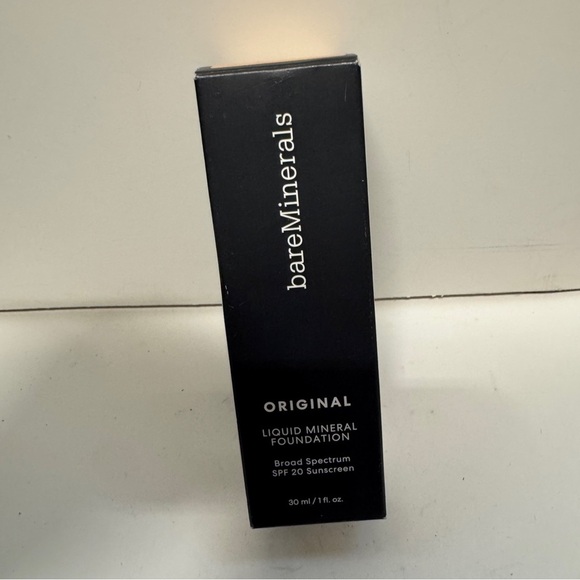 Bareminerals Original Liquid Mineral Foundation Spf 20 Fairly Medium 05 - Picture 1 of 3